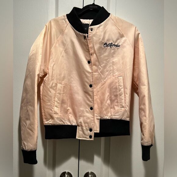 Forever 21  50's Inspired CALIFORNIA Baseball Jacket lightweight pale pink sz S - Picture 3 of 5